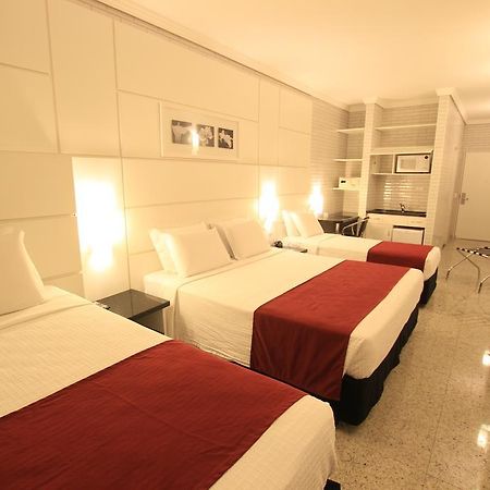 Hotel Confiance Prime Batel Curitiba Zimmer foto