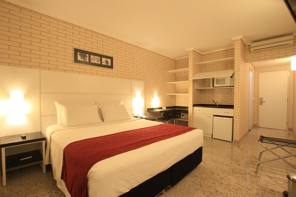 Hotel Confiance Prime Batel Curitiba Zimmer foto