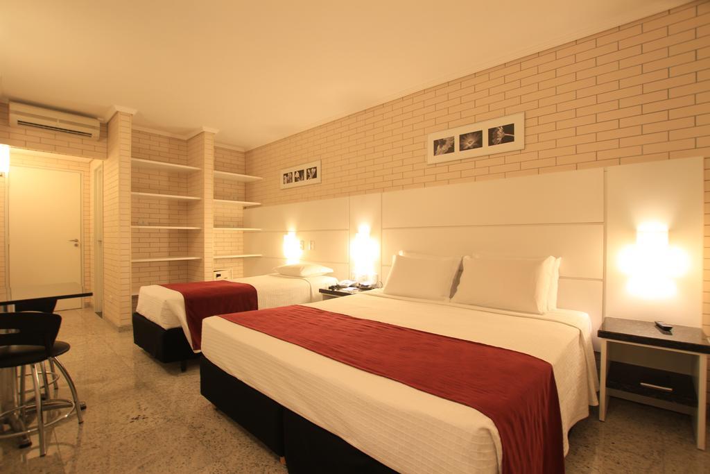 Hotel Confiance Prime Batel Curitiba Zimmer foto
